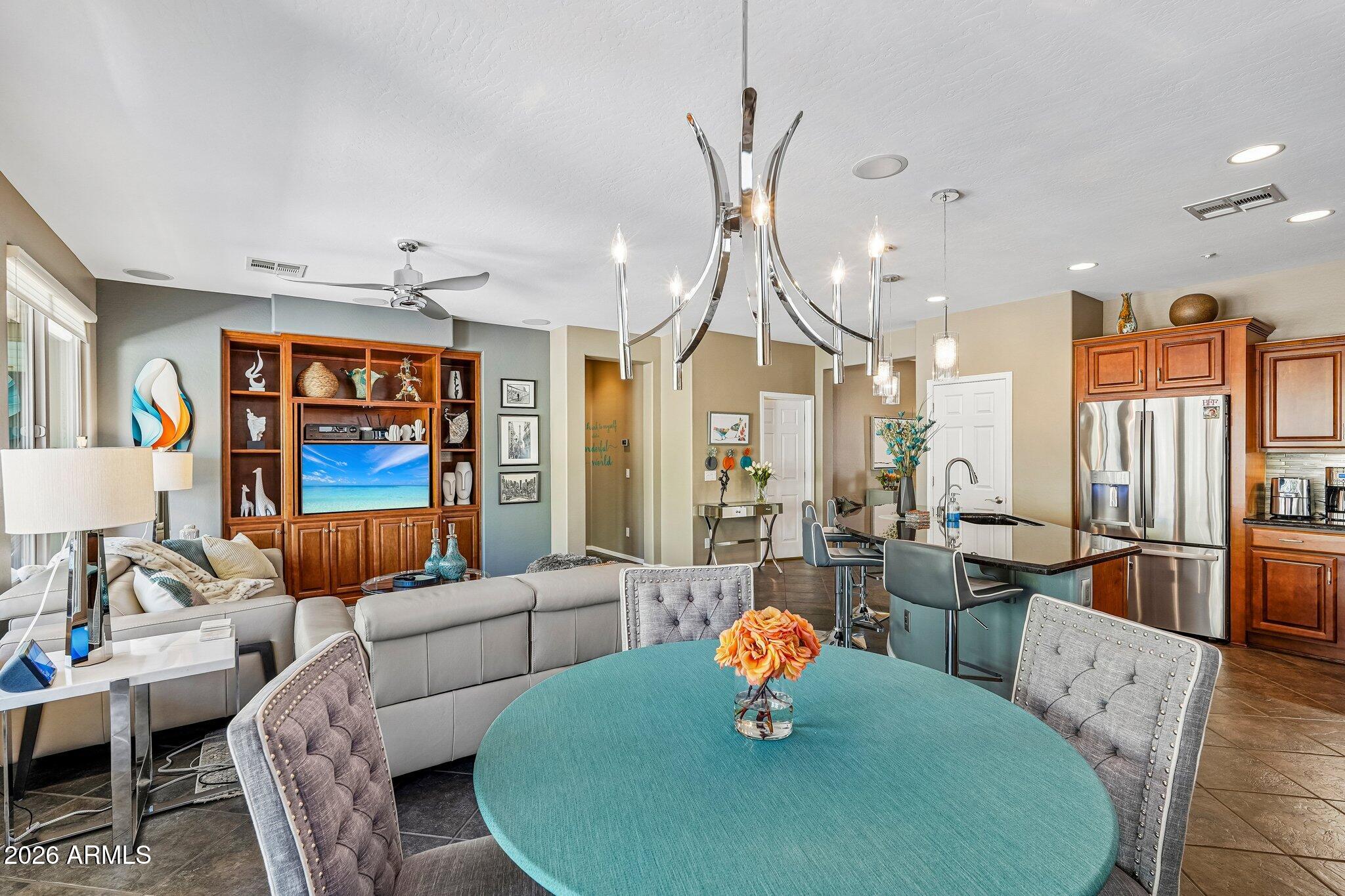13068 West Plum Road Peoria, AZ 85383 - Photo 9 of 28 Great Room