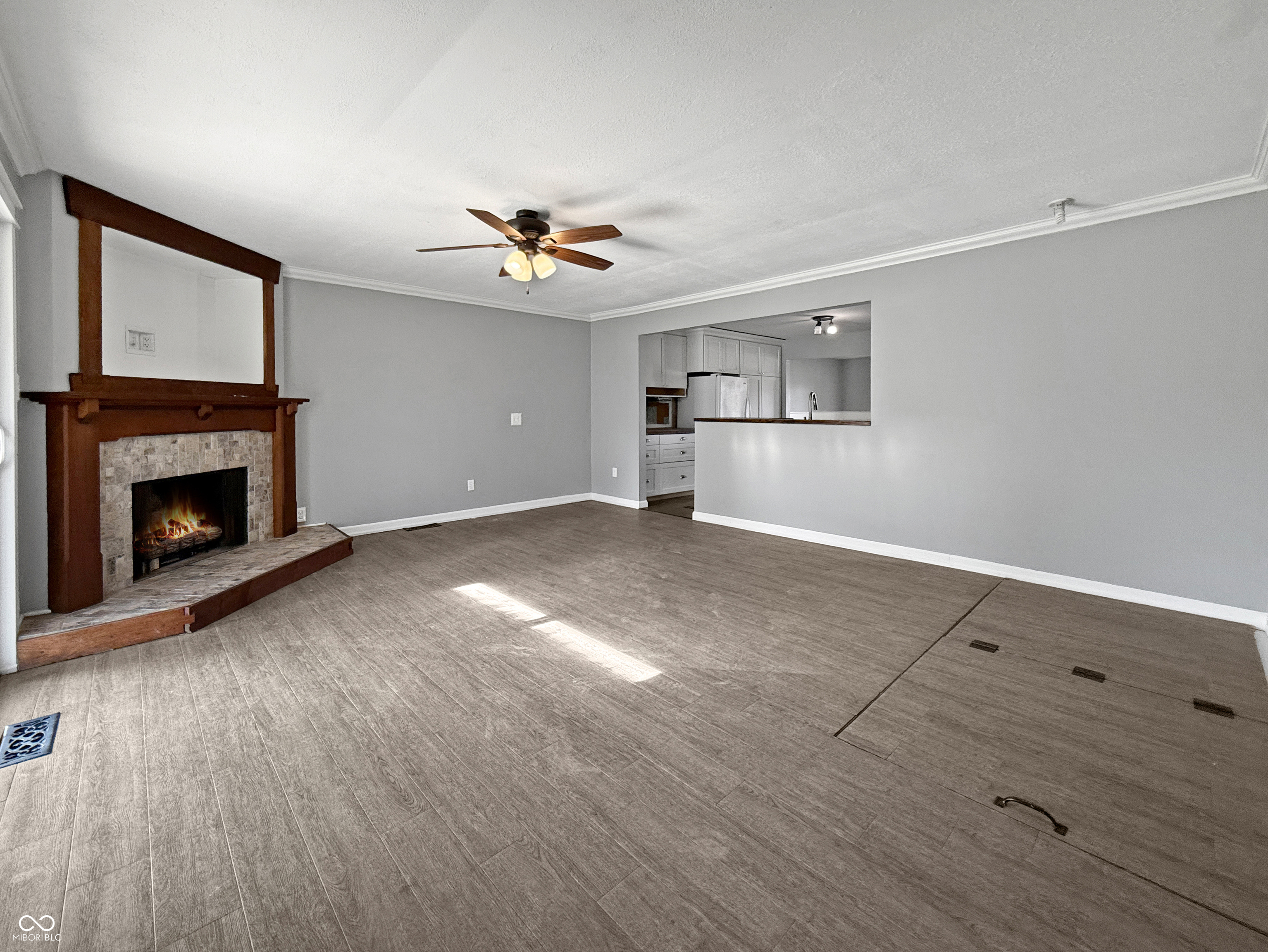 5325 West Smith Valley Road Greenwood, IN 46142 - Photo 9 of 17