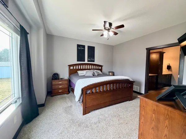 $530,000 | 1781 Donavon Drive, Worthington, MN 56187