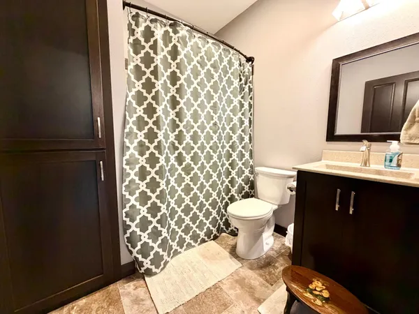 $530,000 | 1781 Donavon Drive, Worthington, MN 56187