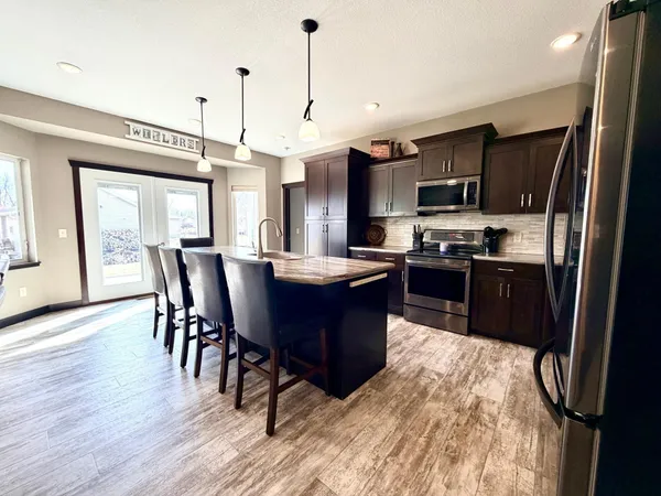 $530,000 | 1781 Donavon Drive, Worthington, MN 56187