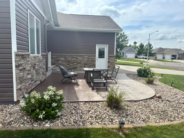 $530,000 | 1781 Donavon Drive, Worthington, MN 56187