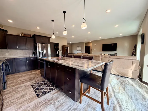 $530,000 | 1781 Donavon Drive, Worthington, MN 56187