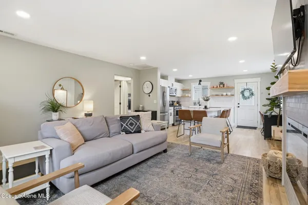 $814,900 | 1010 East Pine Avenue, Coeur D'Alene, ID 83814