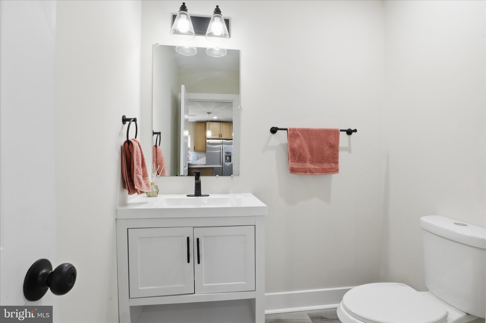 214 Oakwood Road Dundalk, MD 21222 - Photo 15 of 42