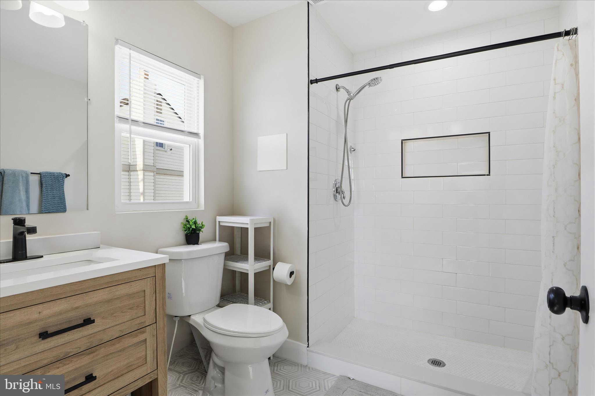 214 Oakwood Road Dundalk, MD 21222 - Photo 19 of 42