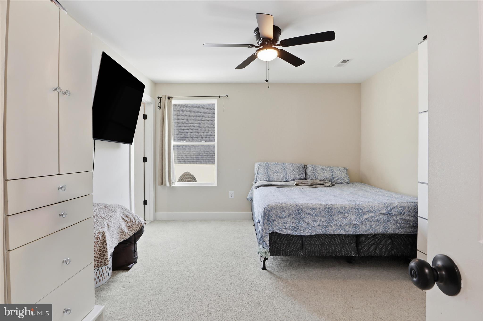 214 Oakwood Road Dundalk, MD 21222 - Photo 21 of 42