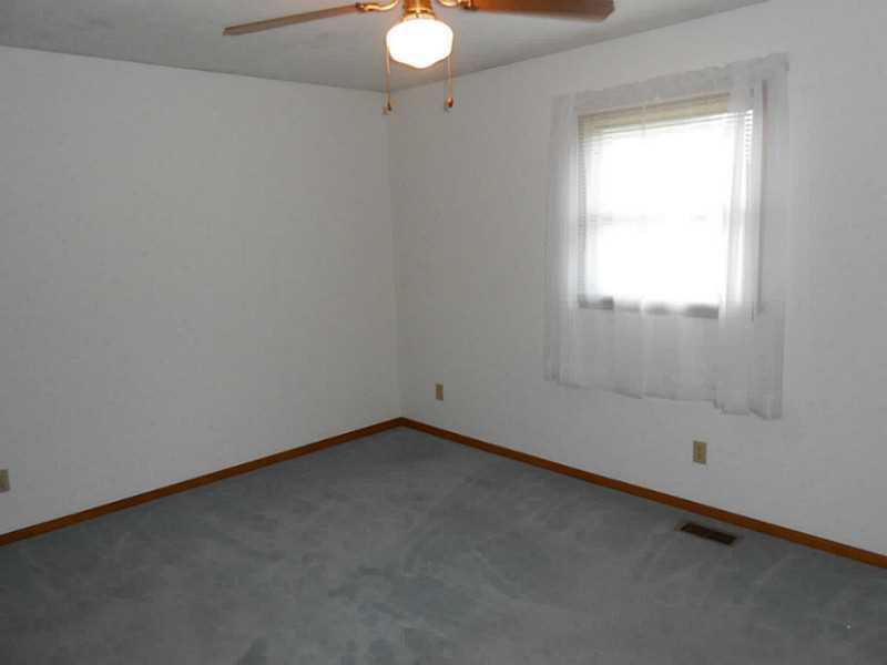 106 California Springfield, OH 45505 - Photo 16 of 25