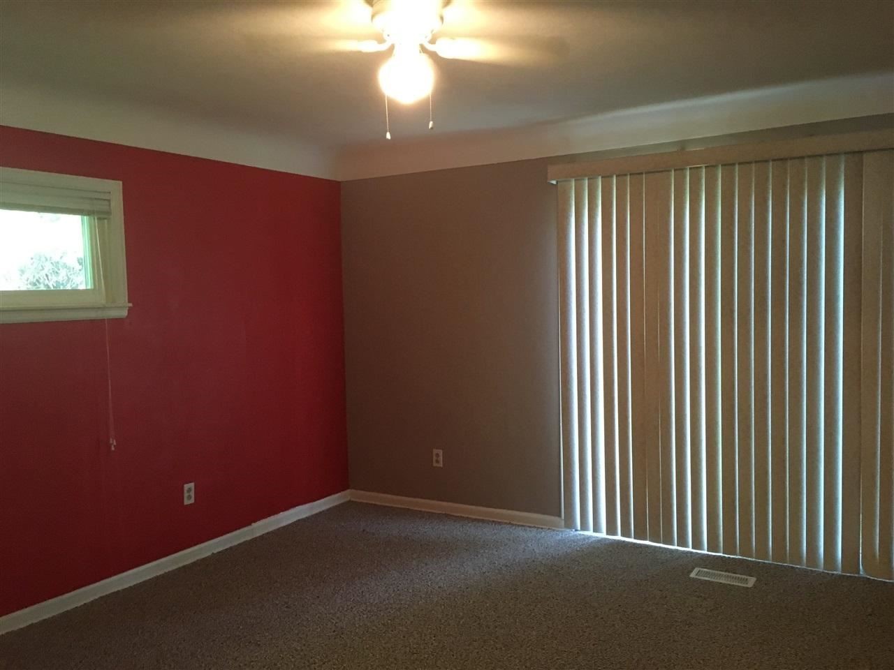 4318 Richfield Road Flint, MI 48506 - Photo 14 of 19 21473158-13.JPG