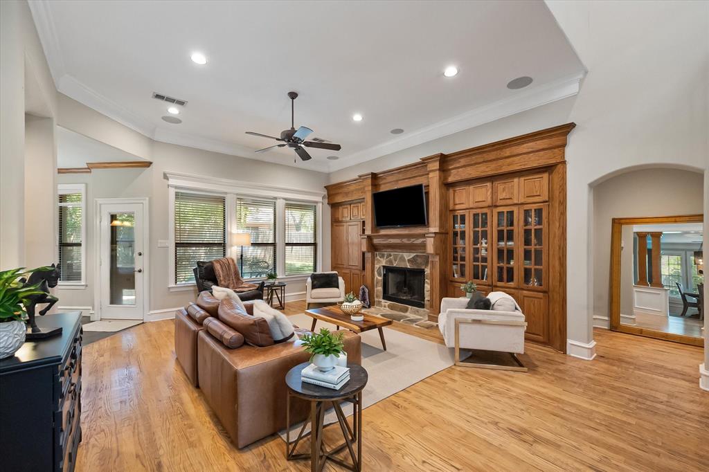 2111 Castle View Road Mansfield, TX 76063 - Photo 18 of 39 Gallery Image 18