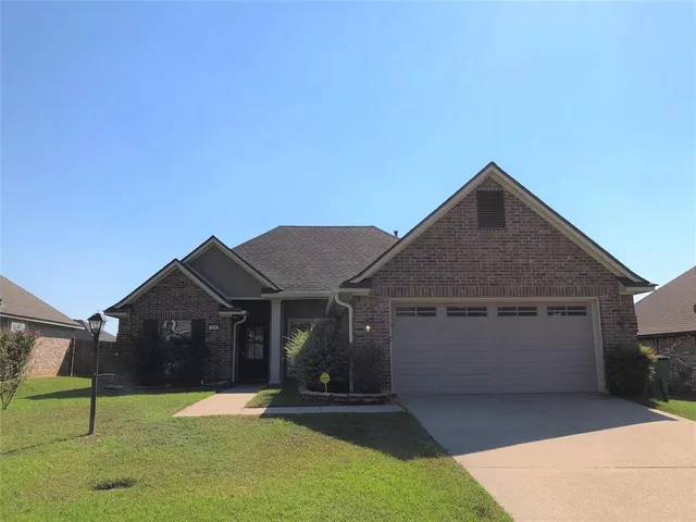 $1,950 | 514 Fox Cove, Haughton, LA 71037