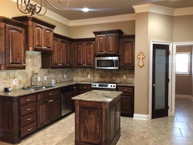 $1,950 | 514 Fox Cove, Haughton, LA 71037