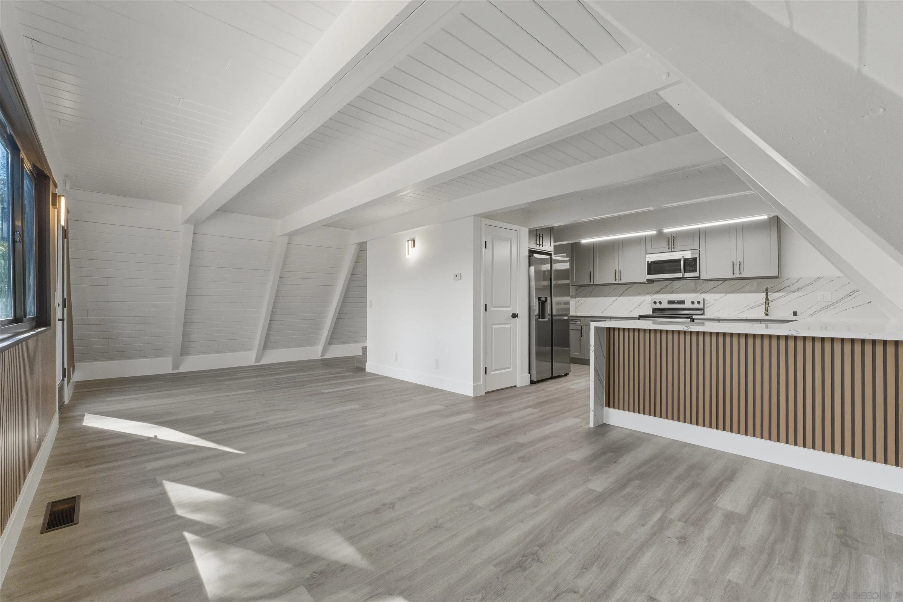 11618 Johnson Lake Road Lakeside, CA 92040 - Photo 5 of 25 a view of kitchen with wooden floor