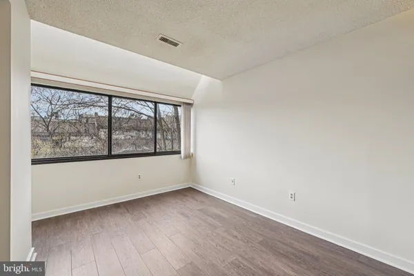 $179,900 | 2303 Bayleaf Court, Baltimore, MD 21209