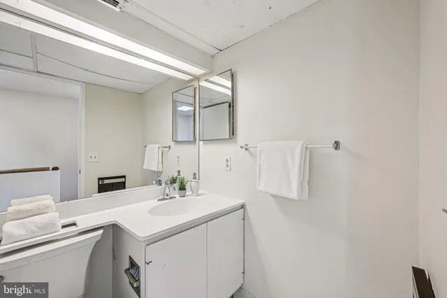 $185,000 | 2303 Bayleaf Court, Baltimore, MD 21209