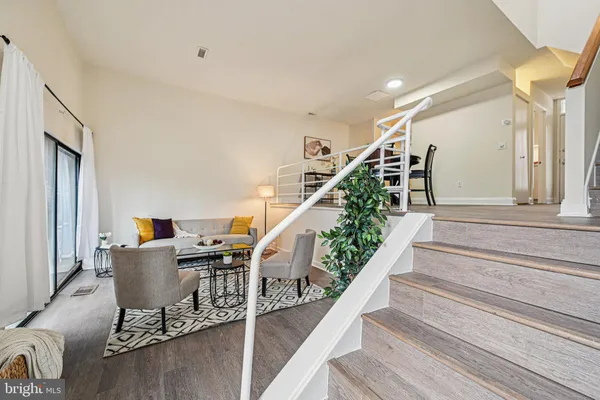 $179,900 | 2303 Bayleaf Court, Baltimore, MD 21209