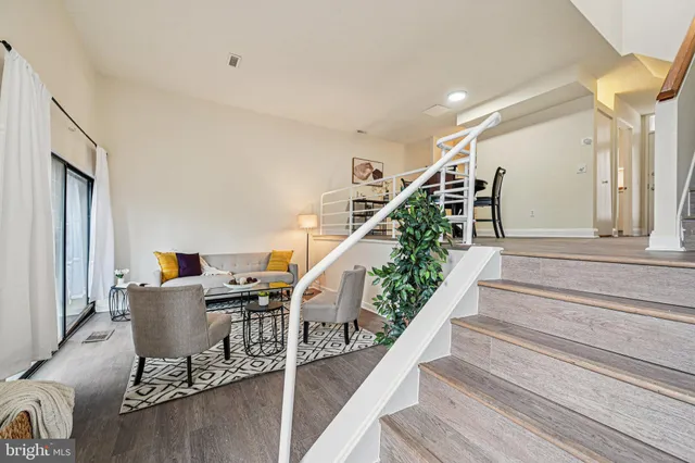 $185,000 | 2303 Bayleaf Court, Baltimore, MD 21209