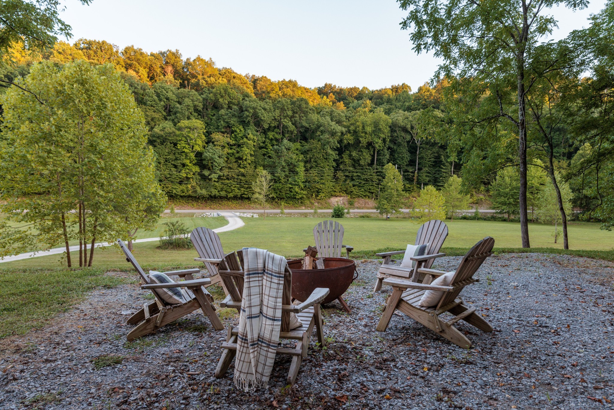 5824 Garrison Road Franklin, TN 37064 - Photo 12 of 22 a view of a chairs and table in the yard