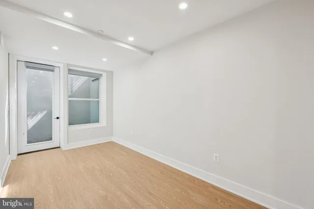 $2,500 | 2134 Wisconsin Avenue Northwest, Unit 1, Washington, DC 20007