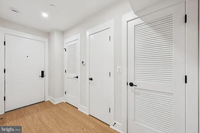 $2,500 | 2134 Wisconsin Avenue Northwest, Unit 1, Washington, DC 20007