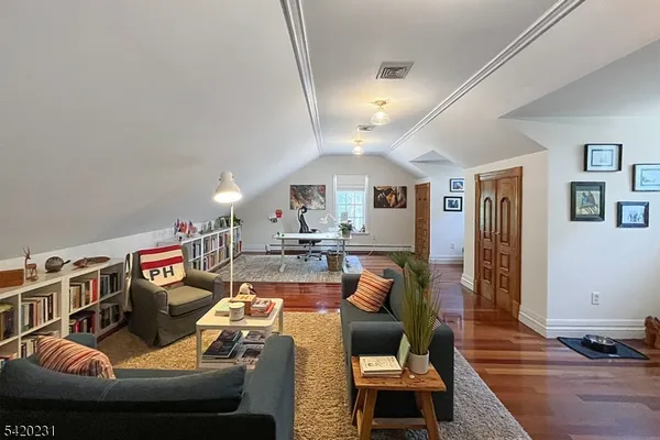 $2,300,000 | 1 Hillview Drive, Califon, NJ 07830