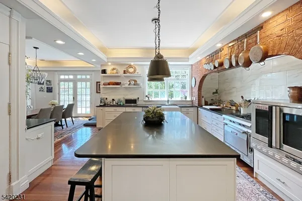 $2,300,000 | 1 Hillview Drive, Califon, NJ 07830