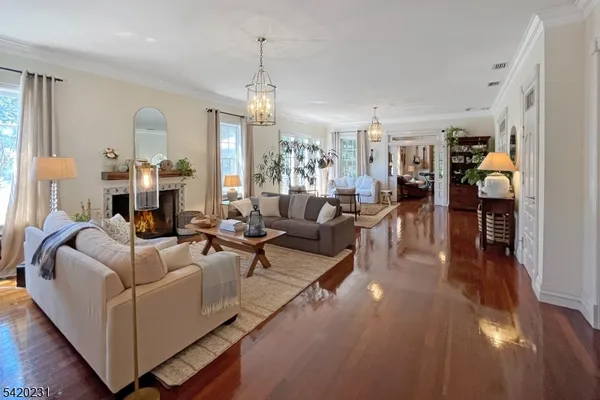 $2,300,000 | 1 Hillview Drive, Califon, NJ 07830
