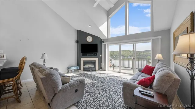 $295,000 | 75 Cedar Heights Lane, Unit 4D, Camdenton, MO 65020