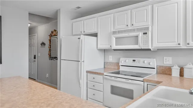 $295,000 | 75 Cedar Heights Lane, Unit 4D, Camdenton, MO 65020