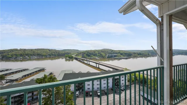 $295,000 | 75 Cedar Heights Lane, Unit 4D, Camdenton, MO 65020