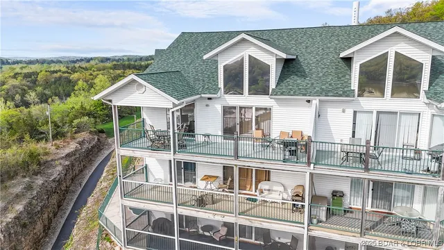 $295,000 | 75 Cedar Heights Lane, Unit 4D, Camdenton, MO 65020