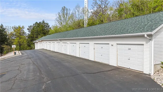 $295,000 | 75 Cedar Heights Lane, Unit 4D, Camdenton, MO 65020