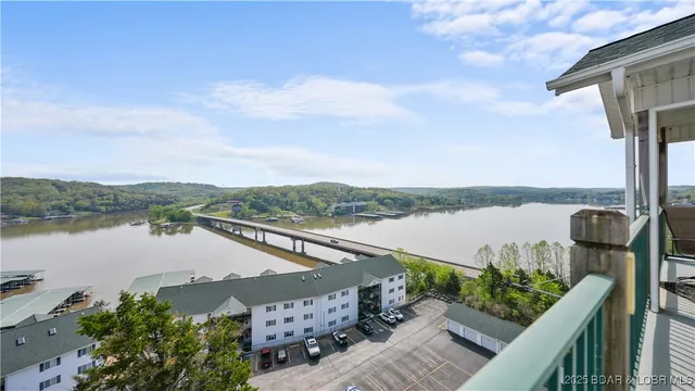 $295,000 | 75 Cedar Heights Lane, Unit 4D, Camdenton, MO 65020