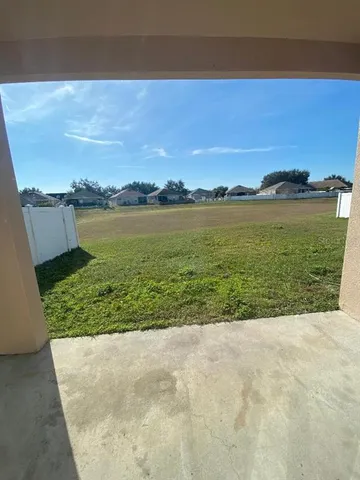 $2,350 | 24844 Vintage Court, Lutz, FL 33559