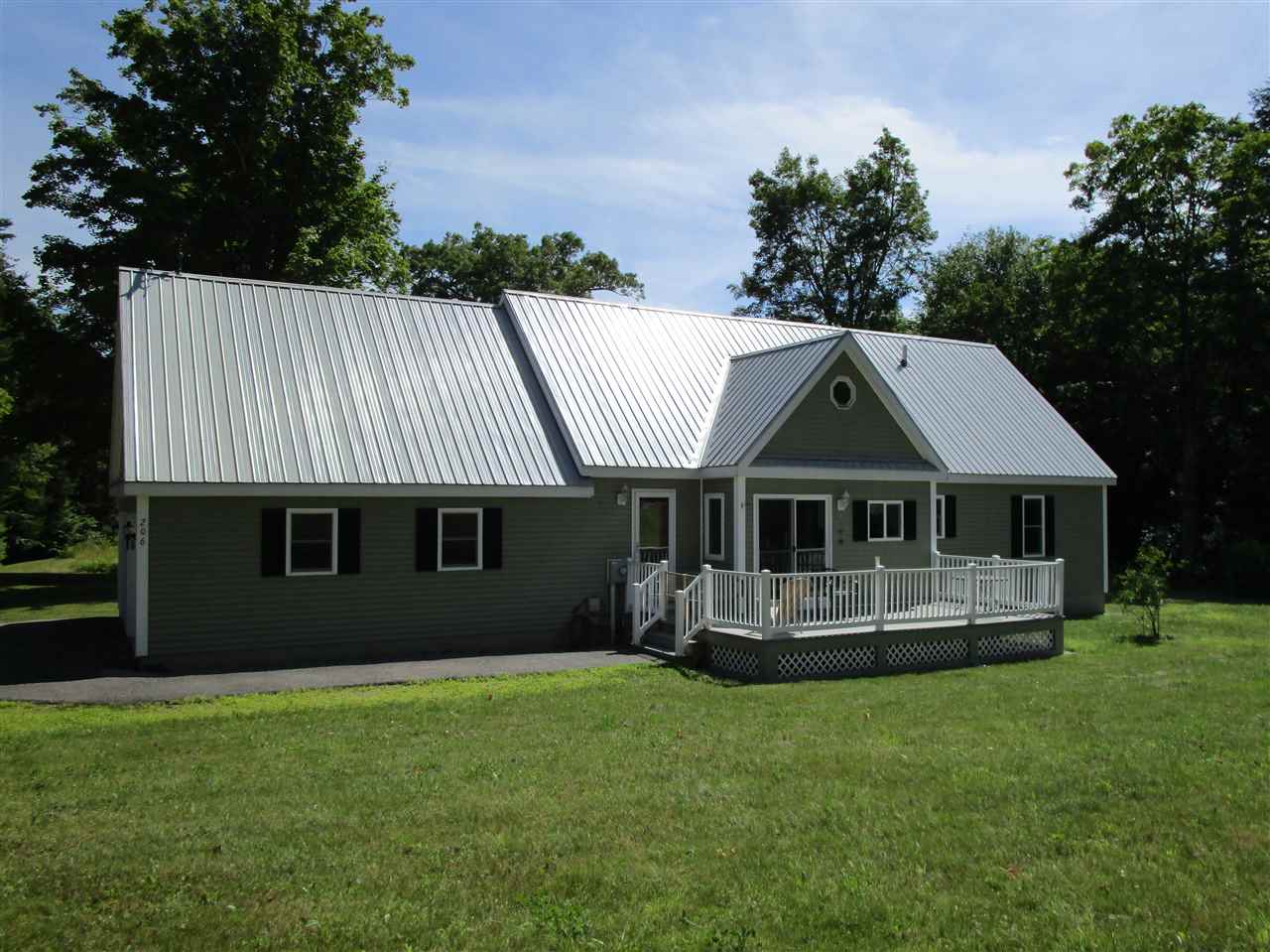 206 Salisbury Road Franklin, NH 03235 - Photo 1 of 23