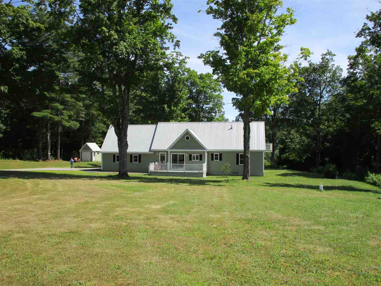206 Salisbury Road Franklin, NH 03235 - Photo 3 of 23