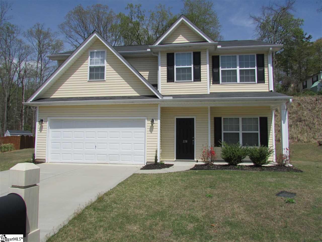 228 Fledgling Way Easley, SC 29642 - Photo 1 of 19 Gallery Image 1