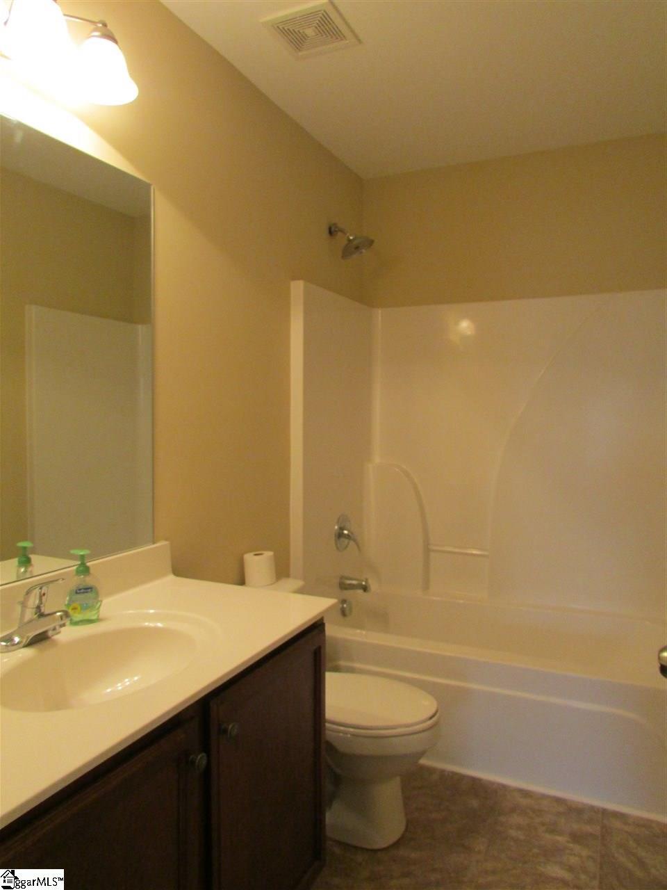 228 Fledgling Way Easley, SC 29642 - Photo 14 of 19 Gallery Image 14