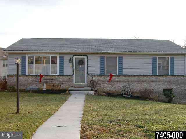 21 Loop Drive Hanover, PA 17331 - Photo 1 of 7 Gallery Image 1