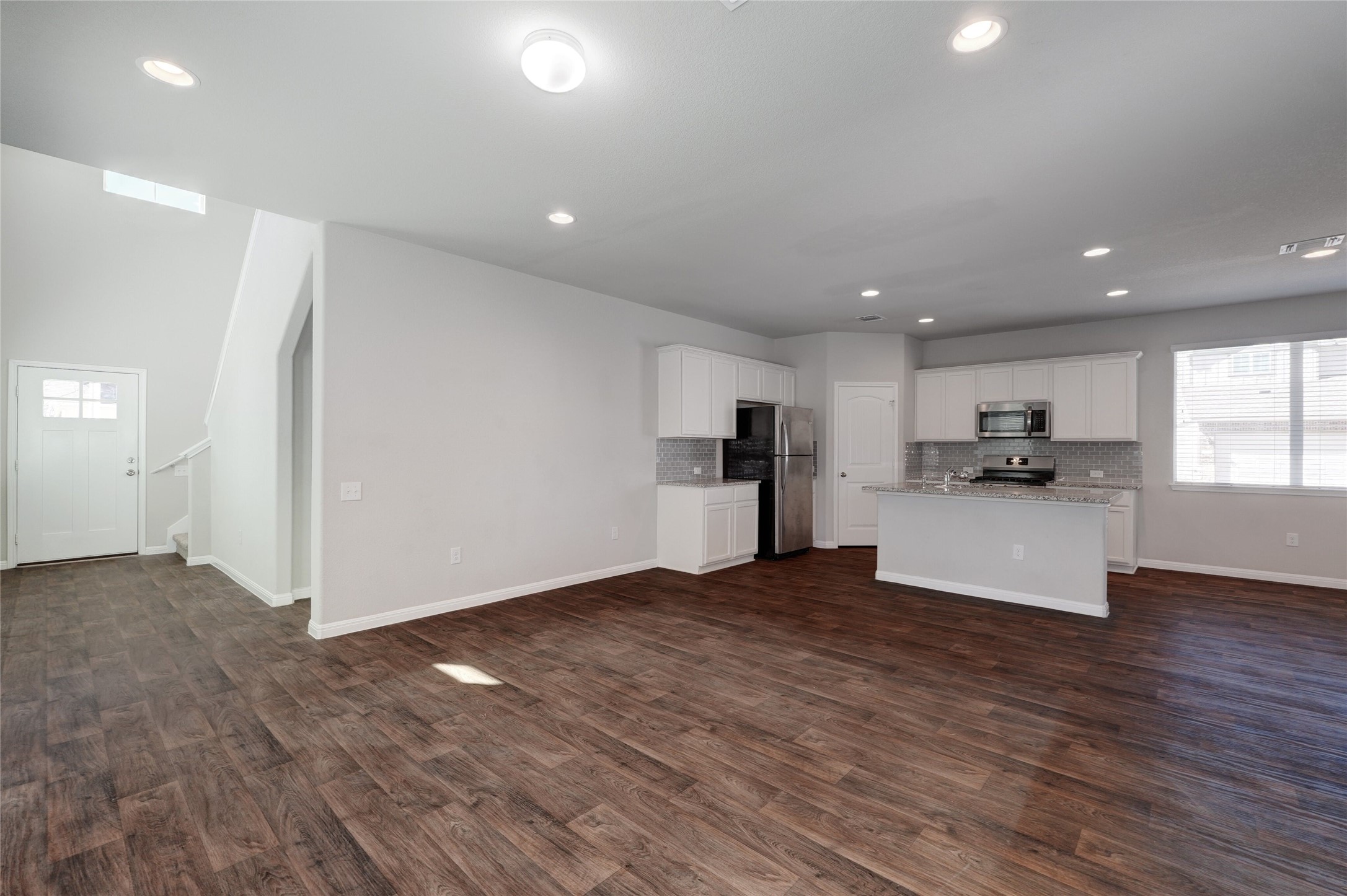 14612 Frankel Loop Pflugerville, TX 78660 - Photo 6 of 26 Gallery Image 6