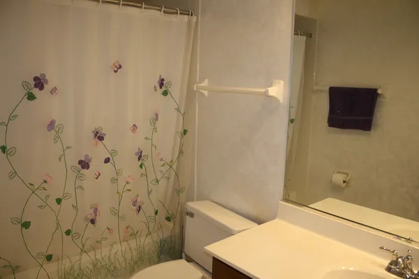 $369,900 | 538 Banyon Lane, Unit D, La Grange, IL 60525