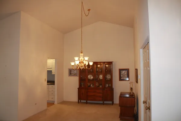 $369,900 | 538 Banyon Lane, Unit D, La Grange, IL 60525