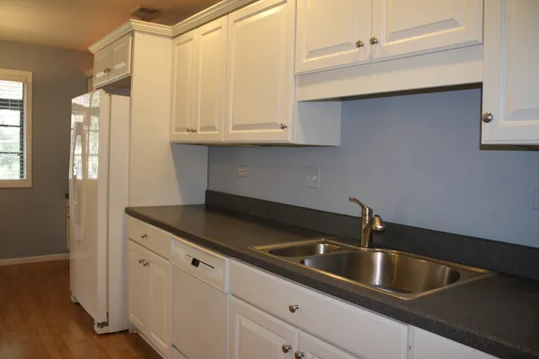 $369,900 | 538 Banyon Lane, Unit D, La Grange, IL 60525