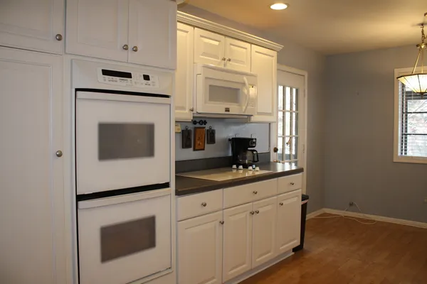 $369,900 | 538 Banyon Lane, Unit D, La Grange, IL 60525