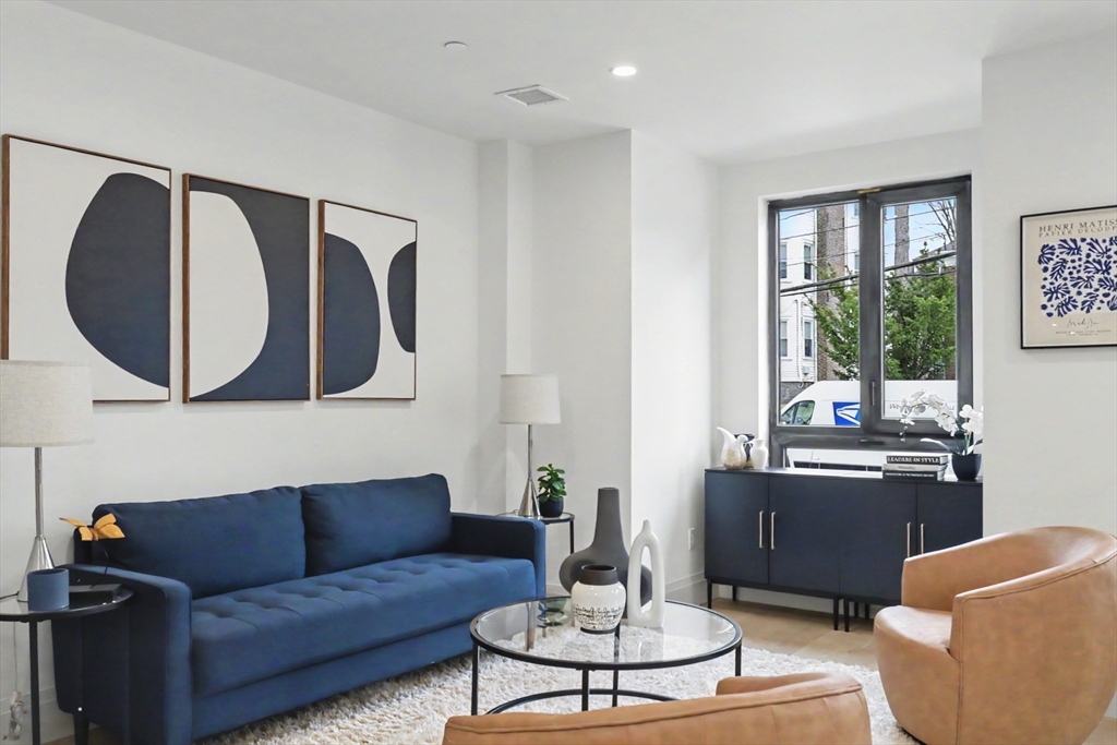 34 Oak Street, Unit 101 Boston, MA 02136 - Photo 4 of 29