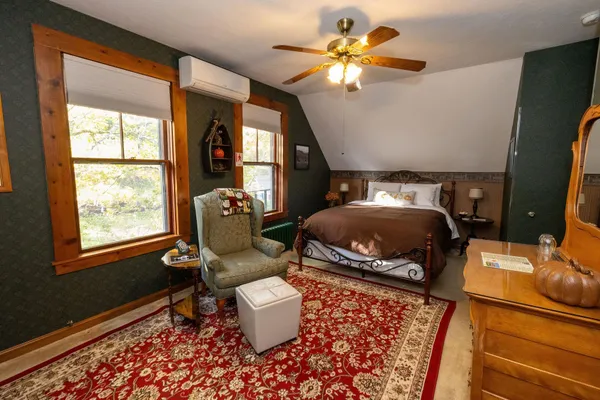 $2,999,999 | 100 Lower Bay Road, Sanbornton, NH 03269