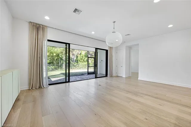 $649,999 | 20812 Thistle Leaf Lane, Estero, FL 33928