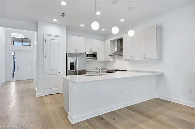 $649,999 | 20812 Thistle Leaf Lane, Estero, FL 33928