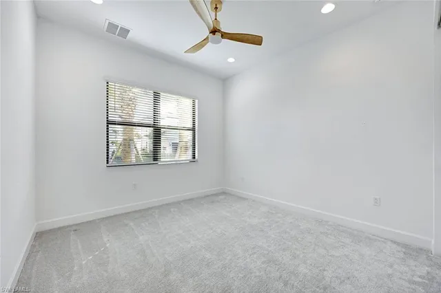 $649,999 | 20812 Thistle Leaf Lane, Estero, FL 33928