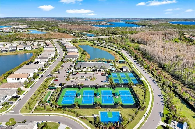 $649,999 | 20812 Thistle Leaf Lane, Estero, FL 33928